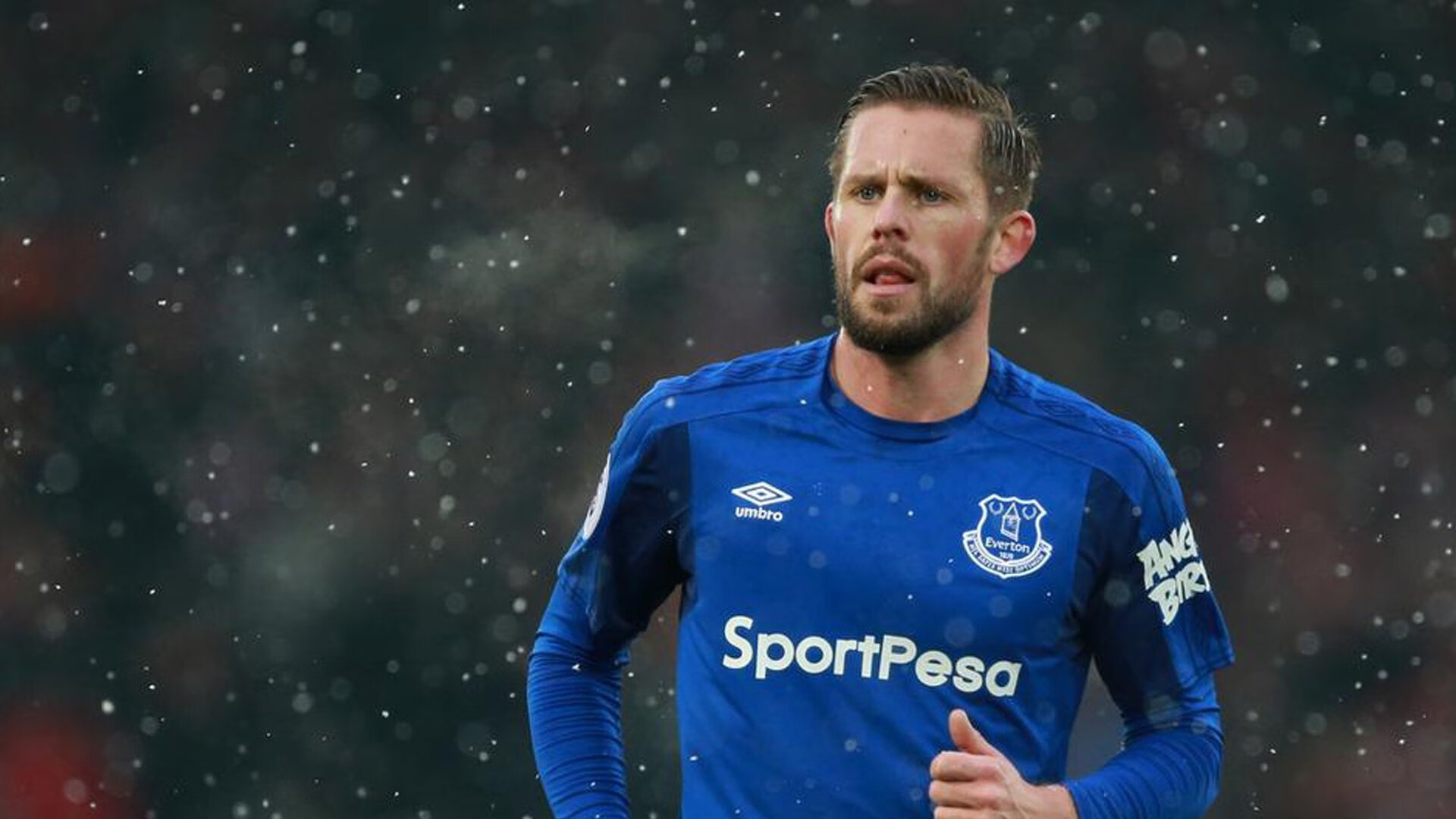 萨默·麦金托什赛后感谢团队支持